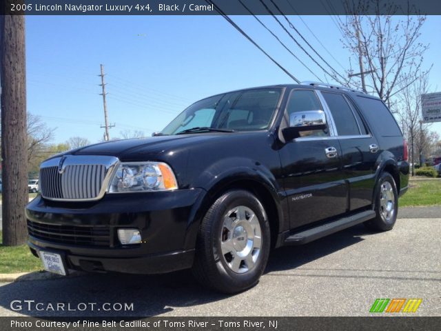 2006 Lincoln Navigator Luxury 4x4 in Black