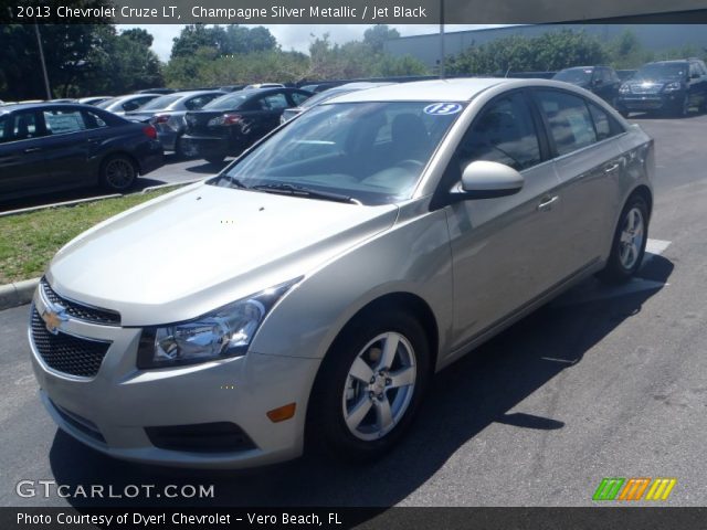 2013 Chevrolet Cruze LT in Champagne Silver Metallic