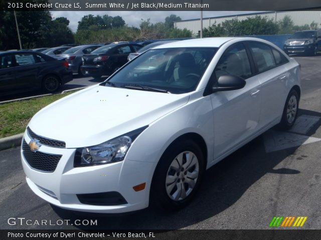 2013 Chevrolet Cruze LS in Summit White
