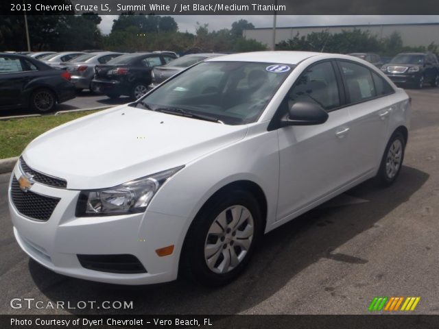 2013 Chevrolet Cruze LS in Summit White