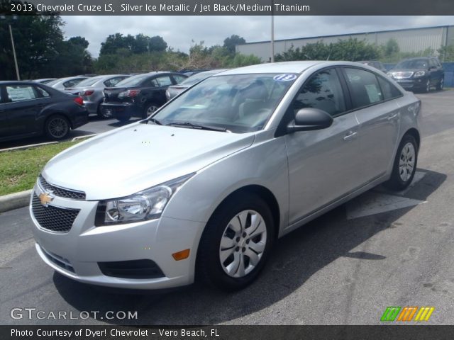 2013 Chevrolet Cruze LS in Silver Ice Metallic