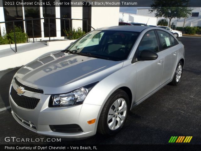 2013 Chevrolet Cruze LS in Silver Ice Metallic