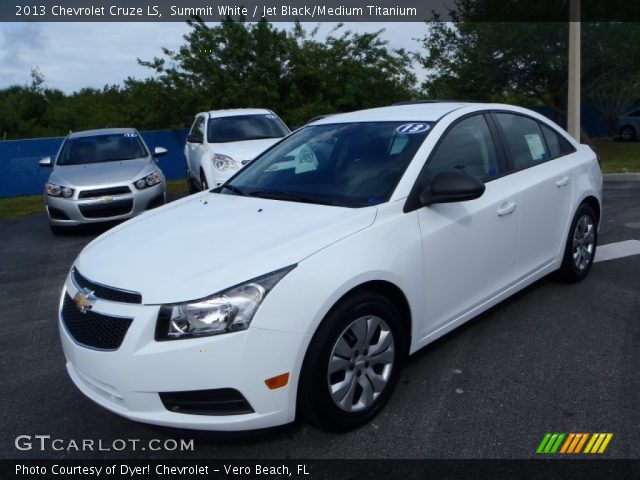 2013 Chevrolet Cruze LS in Summit White