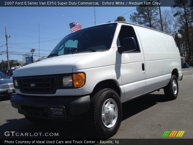 2007 Ford E Series Van E350 Super Duty Commercial in Oxford White