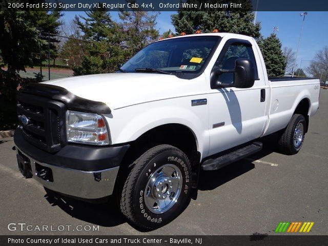 2006 Ford F350 Super Duty XL Regular Cab 4x4 in Oxford White