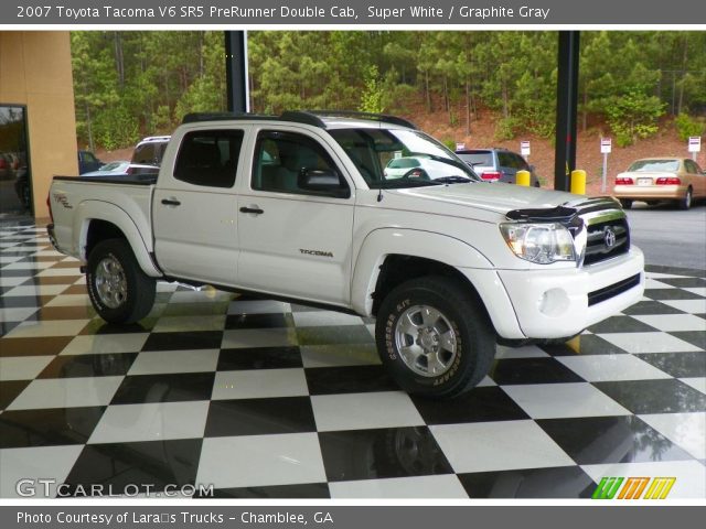 2007 Toyota Tacoma V6 SR5 PreRunner Double Cab in Super White