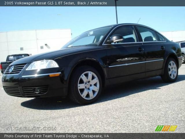 2005 Volkswagen Passat GLS 1.8T Sedan in Black