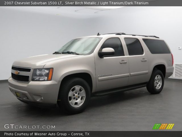 2007 Chevrolet Suburban 1500 LT in Silver Birch Metallic