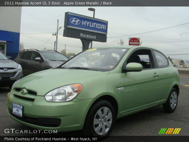 2011 Hyundai Accent GL 3 Door in Apple Green Metallic