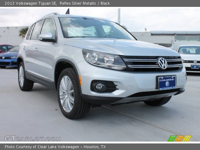 2013 Volkswagen Tiguan SE in Reflex Silver Metallic