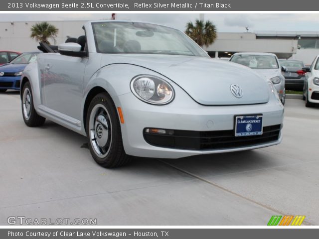 2013 Volkswagen Beetle 2.5L Convertible in Reflex Silver Metallic
