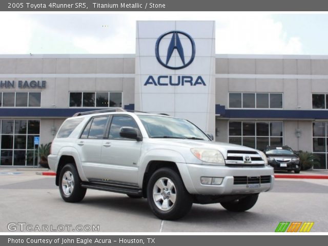 2005 Toyota 4Runner SR5 in Titanium Metallic