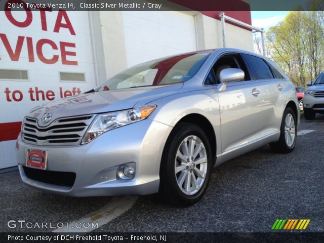 2010 Toyota Venza I4 in Classic Silver Metallic