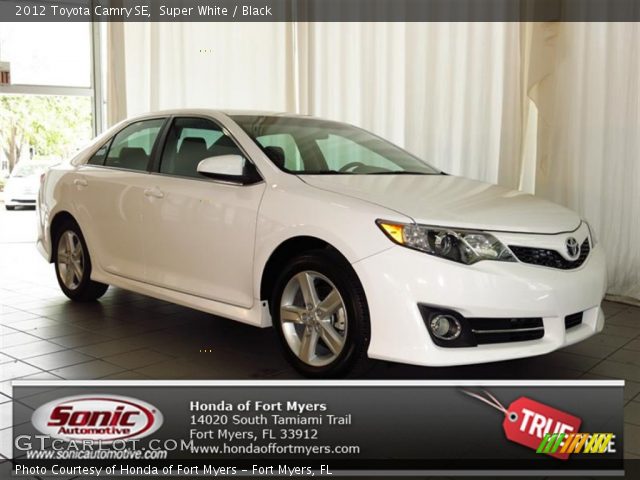2012 Toyota Camry SE in Super White