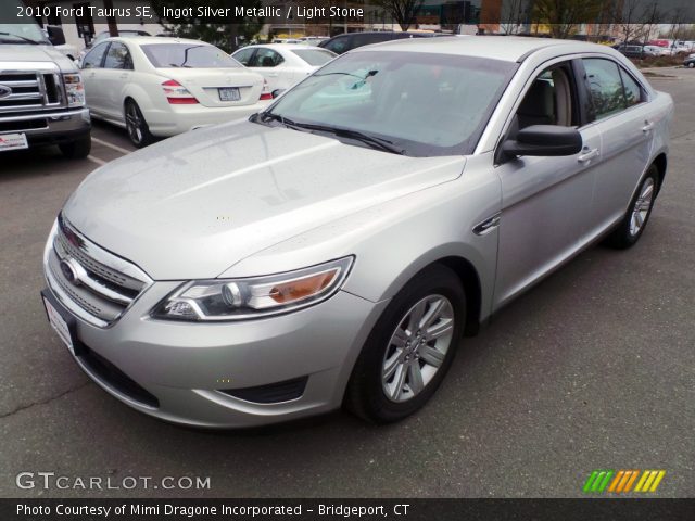 2010 Ford Taurus SE in Ingot Silver Metallic