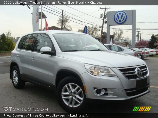 2011 Volkswagen Tiguan S 4Motion in Reflex Silver Metallic