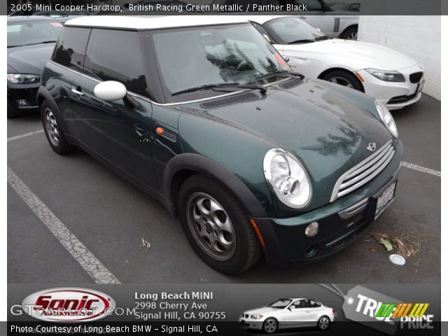 2005 Mini Cooper Hardtop in British Racing Green Metallic