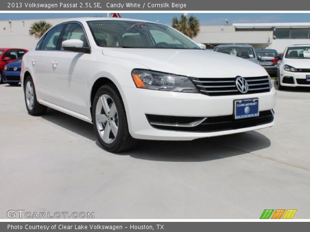 2013 Volkswagen Passat 2.5L SE in Candy White