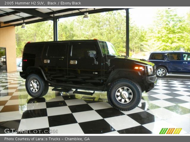 2005 Hummer H2 SUV in Black
