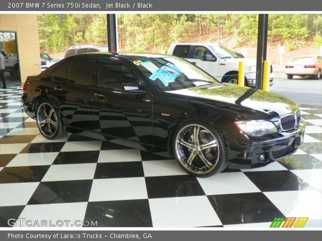 2007 BMW 7 Series 750i Sedan in Jet Black