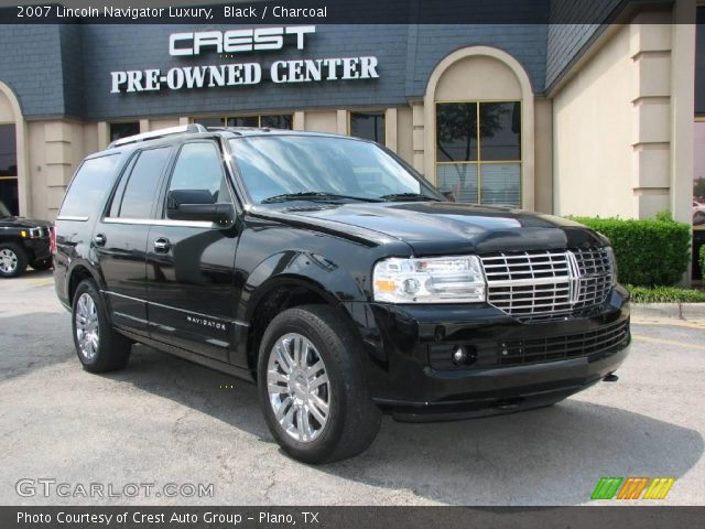 2007 Lincoln Navigator Luxury in Black