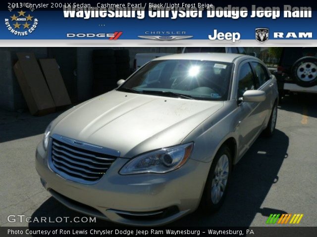 2013 Chrysler 200 LX Sedan in Cashmere Pearl