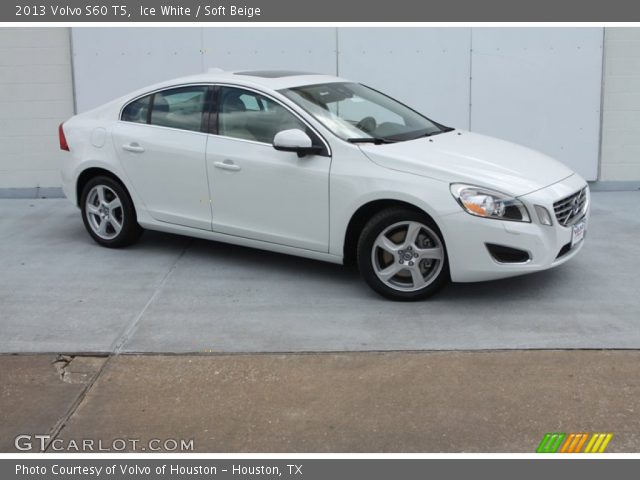 2013 Volvo S60 T5 in Ice White