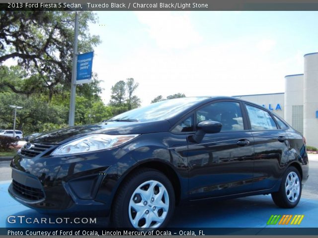 2013 Ford Fiesta S Sedan in Tuxedo Black