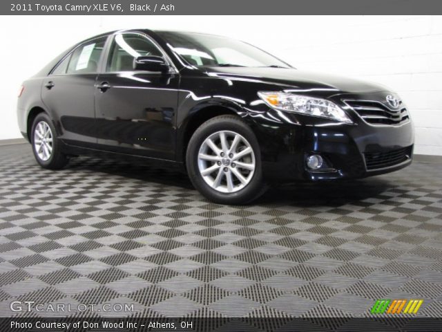 2011 Toyota Camry XLE V6 in Black