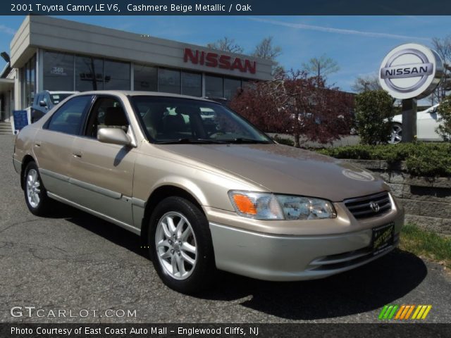 2001 Toyota Camry LE V6 in Cashmere Beige Metallic