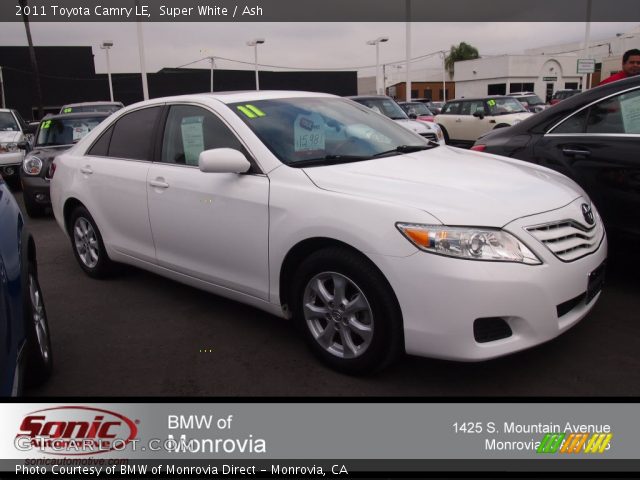 2011 Toyota Camry LE in Super White