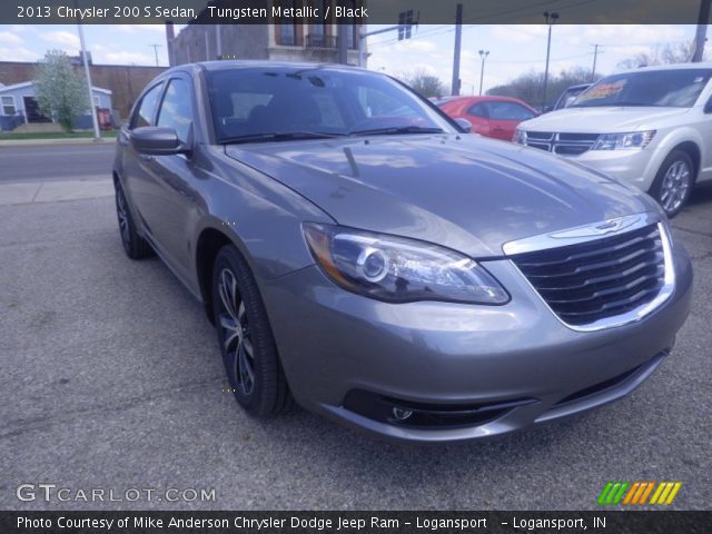 2013 Chrysler 200 S Sedan in Tungsten Metallic