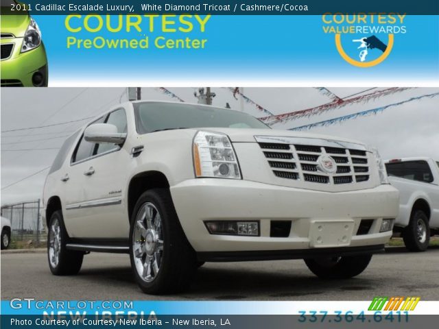 2011 Cadillac Escalade Luxury in White Diamond Tricoat