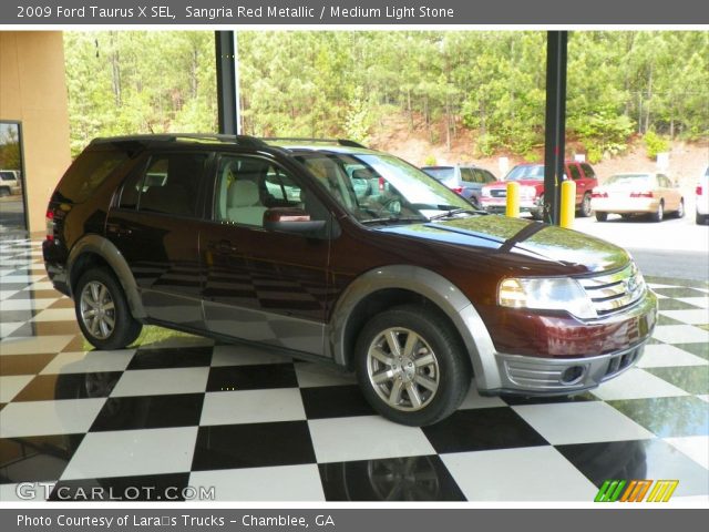 2009 Ford Taurus X SEL in Sangria Red Metallic