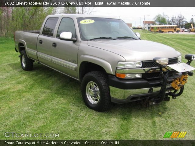 2002 Chevrolet Silverado 2500 LS Crew Cab 4x4 in Light Pewter Metallic