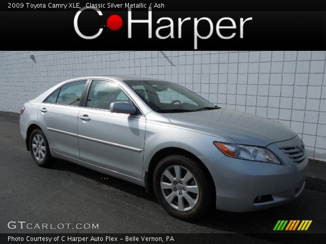 2009 Toyota Camry XLE in Classic Silver Metallic