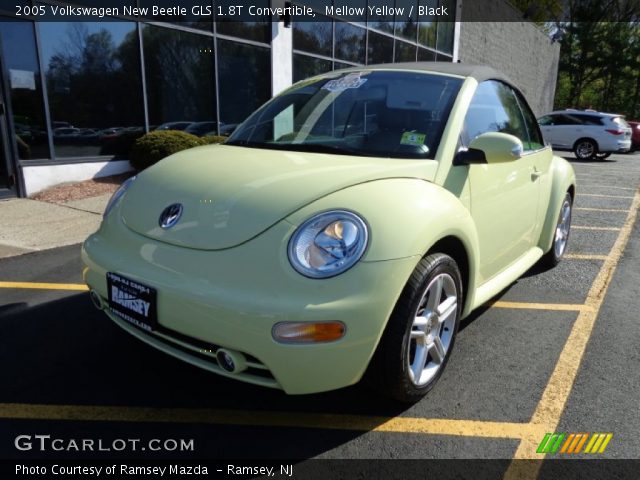 2005 Volkswagen New Beetle GLS 1.8T Convertible in Mellow Yellow