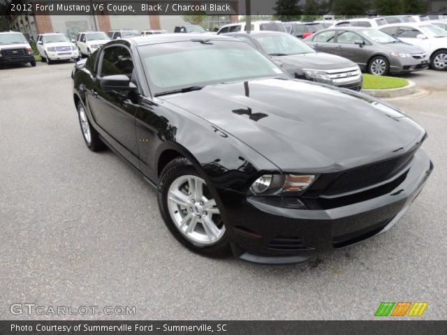 2012 Ford Mustang V6 Coupe in Black