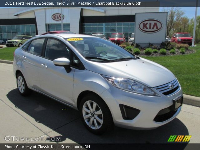 2011 Ford Fiesta SE Sedan in Ingot Silver Metallic