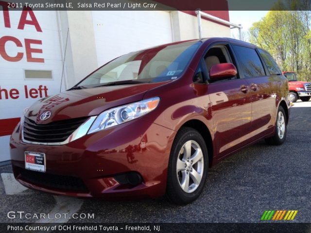 2011 Toyota Sienna LE in Salsa Red Pearl