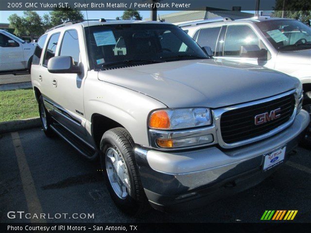 2005 GMC Yukon SLT in Silver Birch Metallic