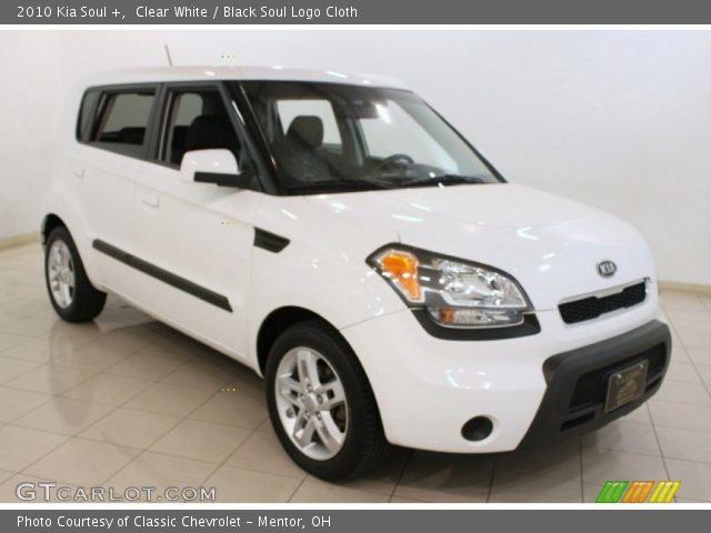 2010 Kia Soul + in Clear White