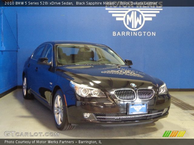 2010 BMW 5 Series 528i xDrive Sedan in Black Sapphire Metallic
