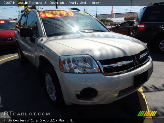 2007 Mitsubishi Endeavor LS in Dover White Pearl