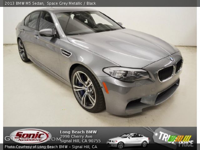 2013 BMW M5 Sedan in Space Grey Metallic