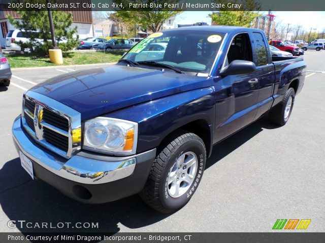 2005 Dodge Dakota SLT Club Cab 4x4 in Patriot Blue Pearl