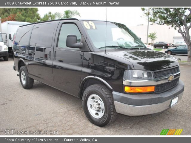 2009 Chevrolet Express 2500 Cargo Van in Black