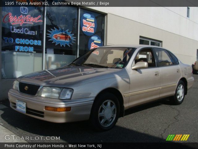 1995 Toyota Avalon XLS in Cashmere Beige Metallic