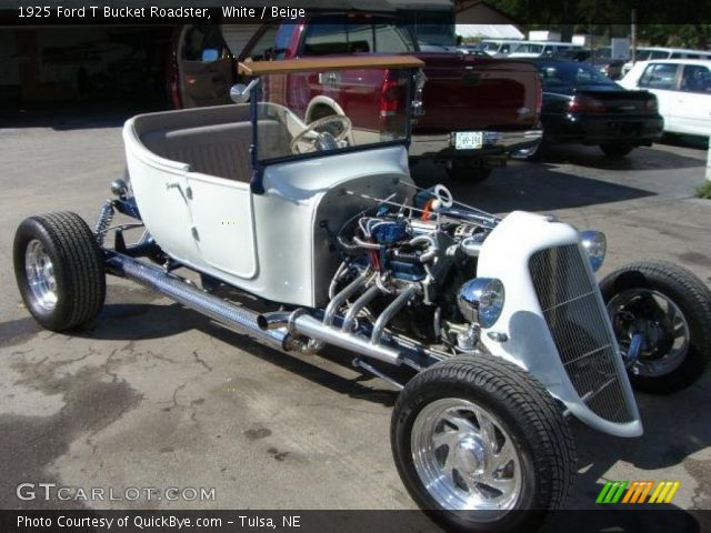 1925 Ford T Bucket Roadster in White