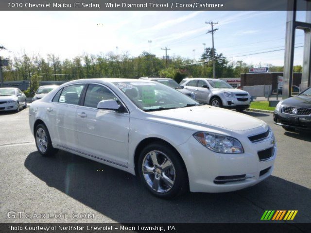 2010 Chevrolet Malibu LT Sedan in White Diamond Tricoat